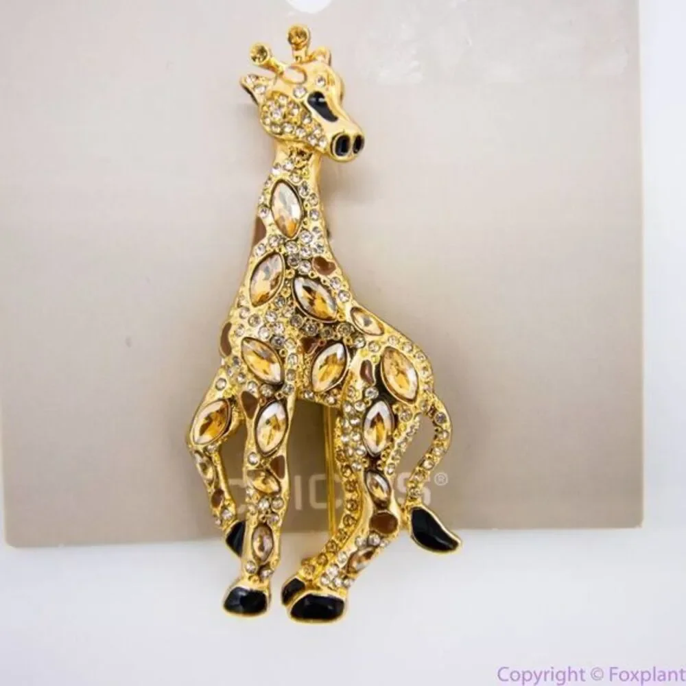NEW Chico's giraffe brooch pin, color:‎ gold, black